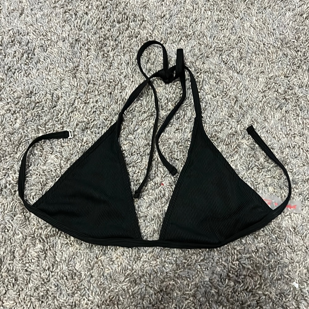 Black bikini top size M